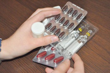 Administratorul unei firme care livra medicamente, arestat pentru evaziune